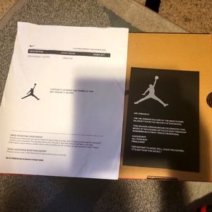 Retro Air Jordan 11 Breds